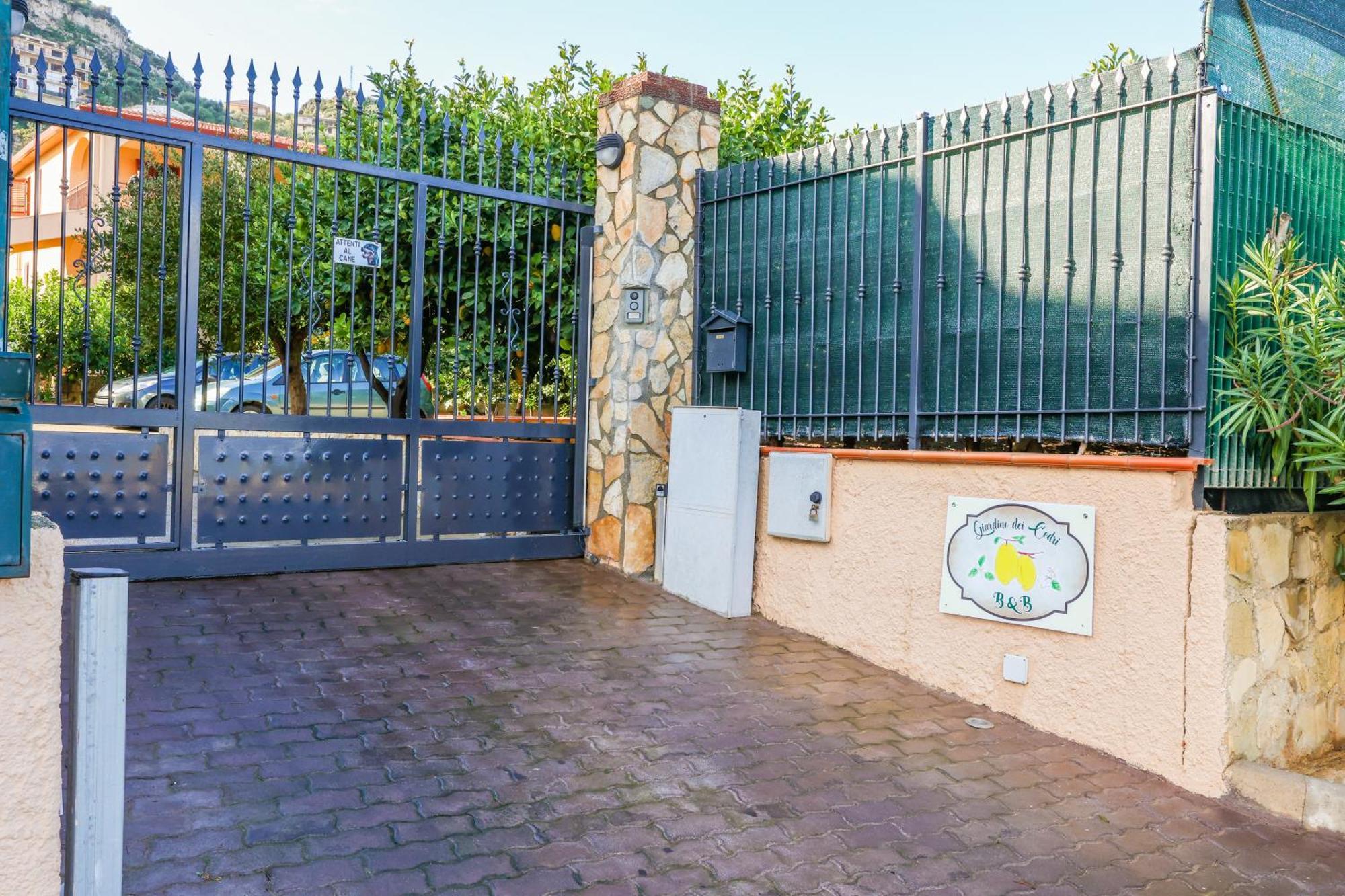 טראביה B&B Giardino Dei Cedri מראה חיצוני תמונה